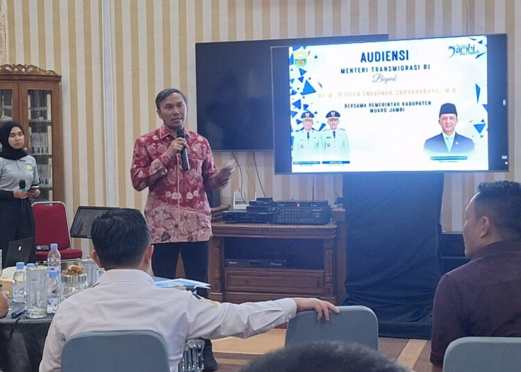 Suarakan di Senayan, Edi Purwanto Langsung Boyong Mentrans Cek Permasalahan Transmigrasi ke Muaro Jambi