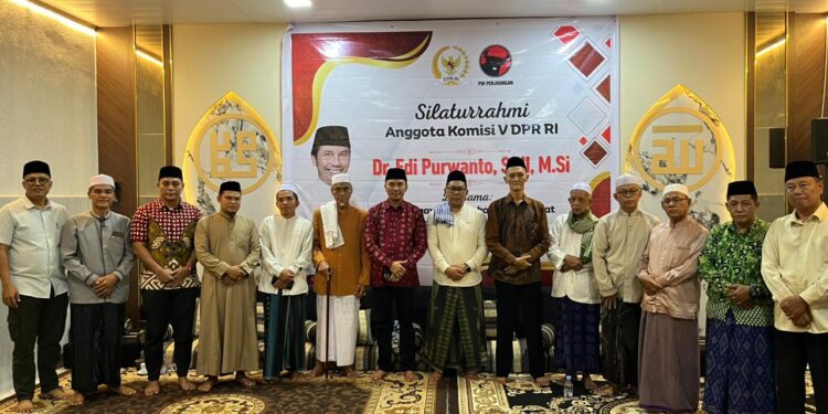 Edi Purwanto Serap Aspirasi Masyarakat Seberang Kota Jambi, Fokus Perbaikan Infrastruktur Pesantren