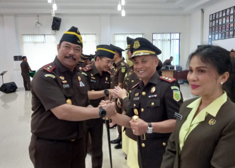 Kajati Jambi Sugeng Lantik  Kajari Muarojambi Karya Graham Hutagaol