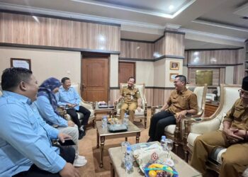 Terima Tim Monev KI Jambi, Bupati Muarojambi BBS Tegaskan Komitmen Keterbukaan Informasi