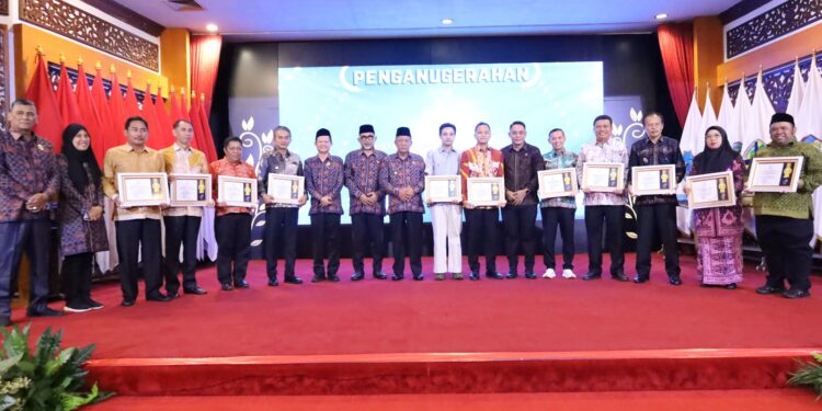 88 Badan Publik Terima Penghargaan, Ini Daftar Penerima Anugerah Keterbukaan Informasi Publik Provinsi Jambi Tahun 2025