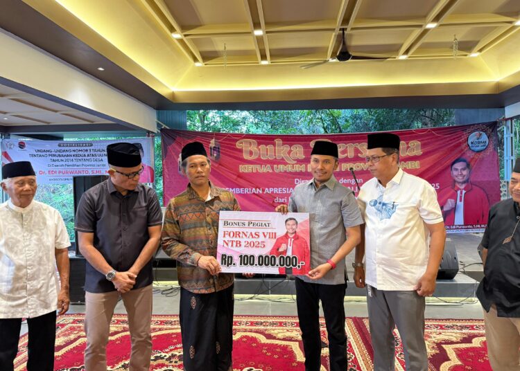 Gelar Buka Bersama, Edi Purwanto Serahkan Bonus Rp100 Juta untuk Pegiat KORMI Berprestasi di FORNAS NTB