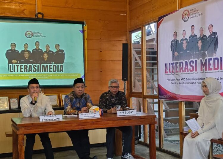 KPID Buka Bersama Purna Komisioner Pererat Tali Silaturrahmi